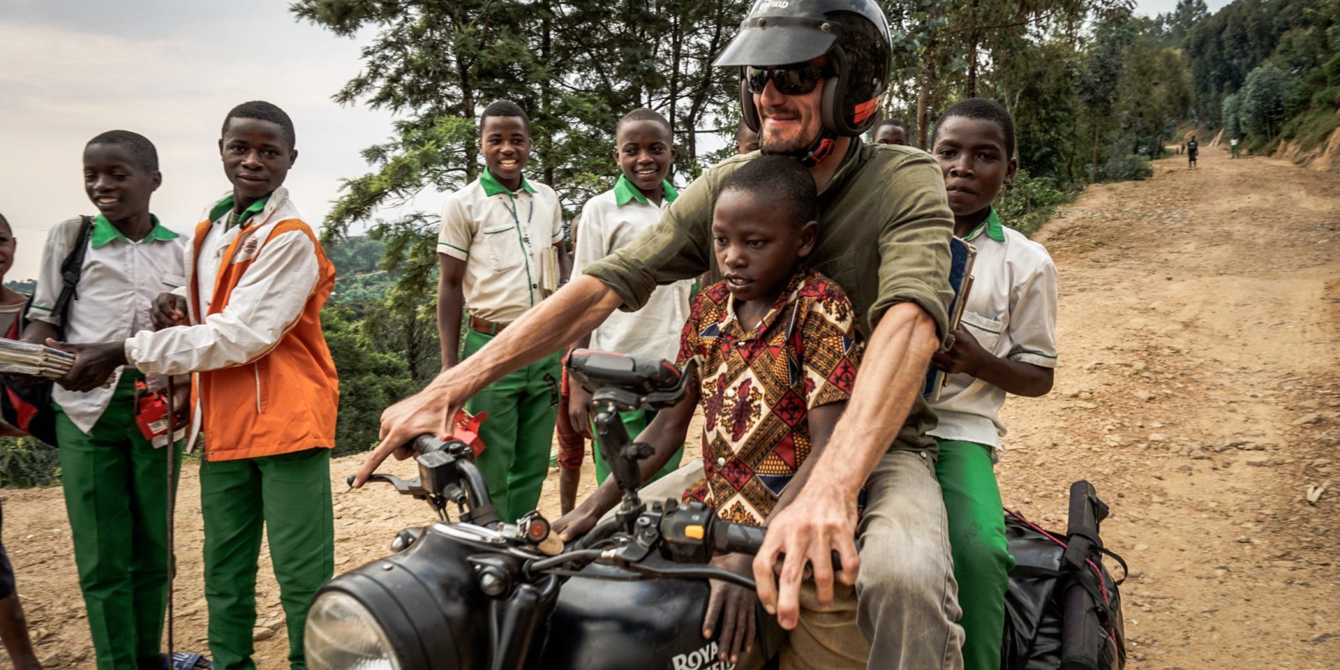 video road trip moto rwanda